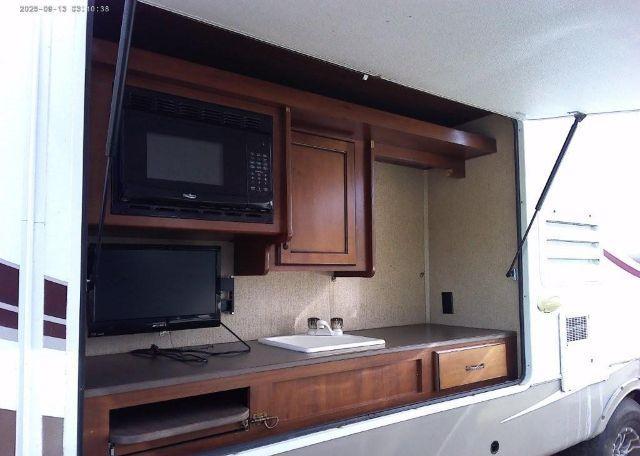 2013 HEARTLAND TRAILER 5TH WHEEL