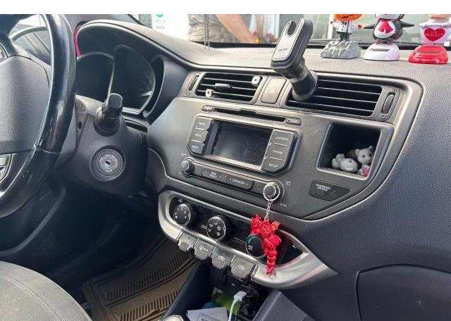 2014 KIA rio ex