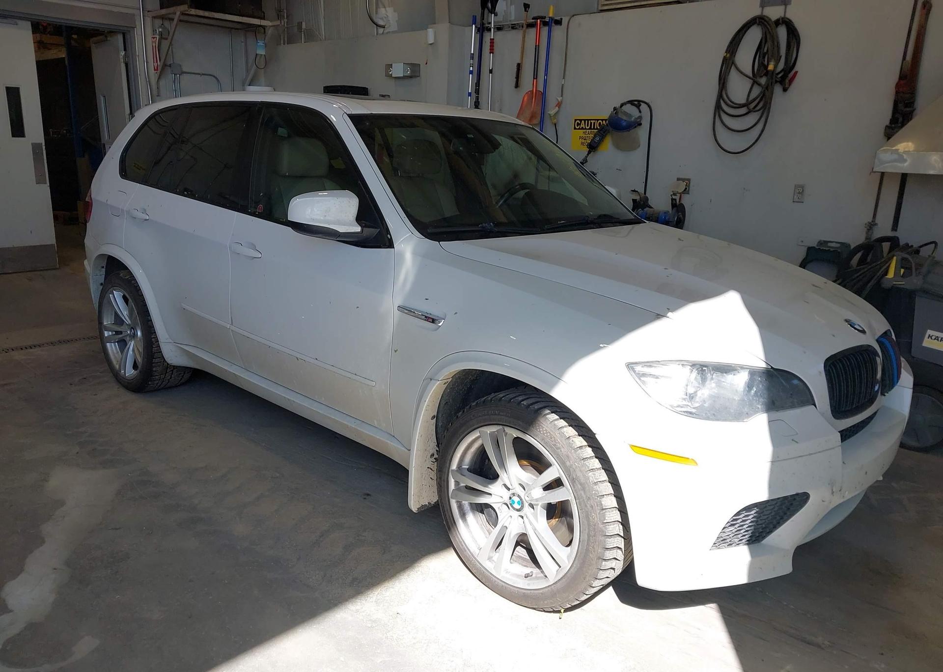 2010 BMW X5 M
