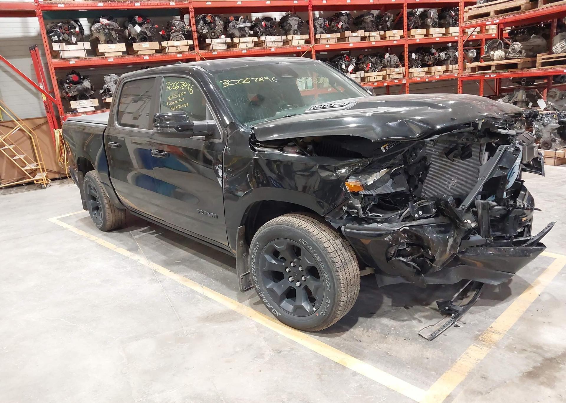 2025 RAM 1500 SPORT