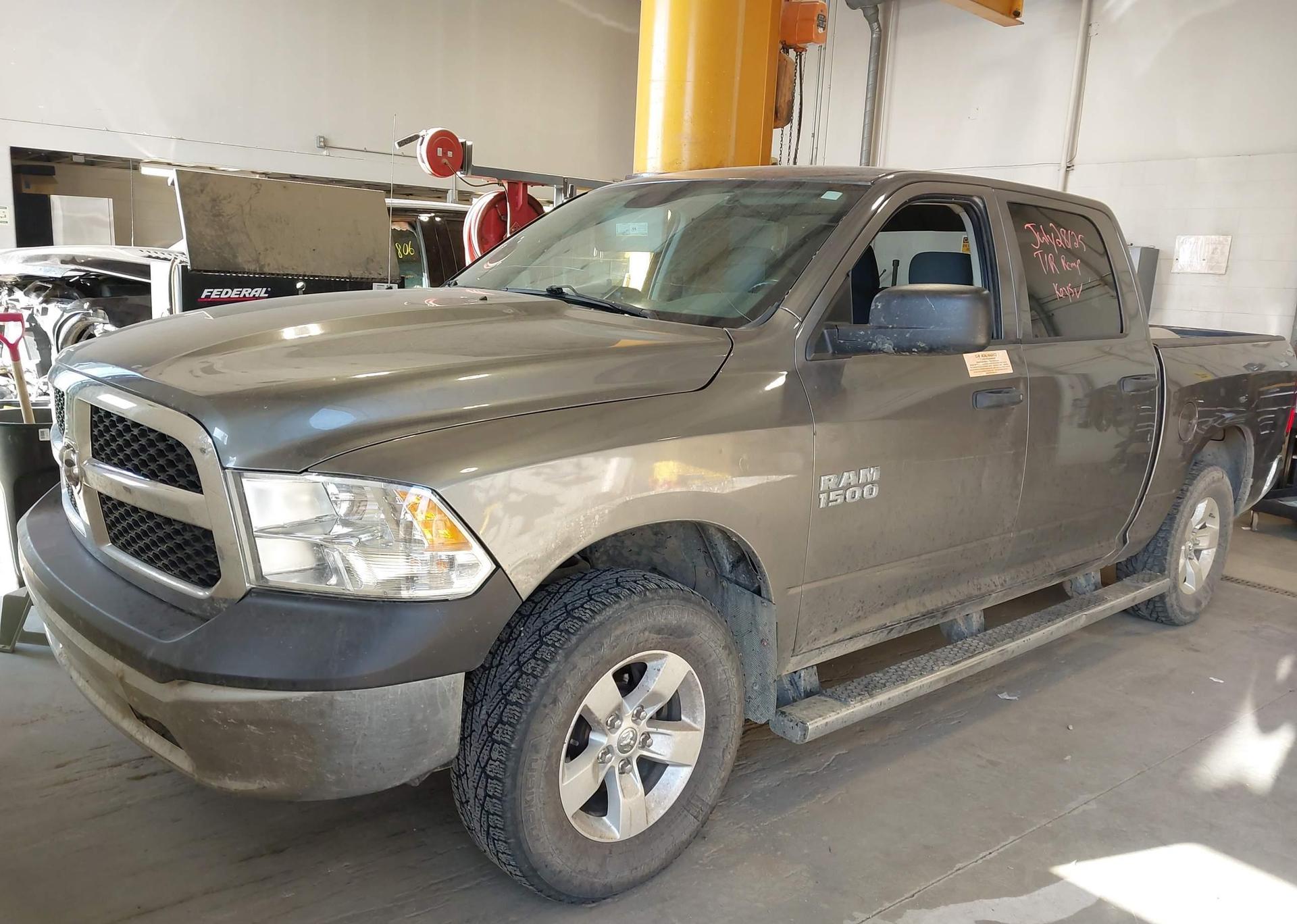 2013 RAM 1500 ST