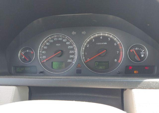 2005 VOLVO XC90 T6