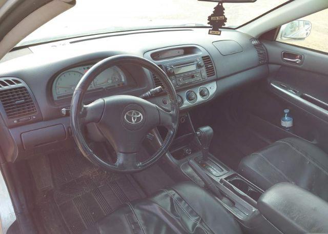 2002 TOYOTA CAMRY LE