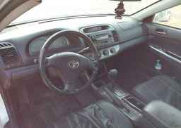 2002 TOYOTA CAMRY LE
