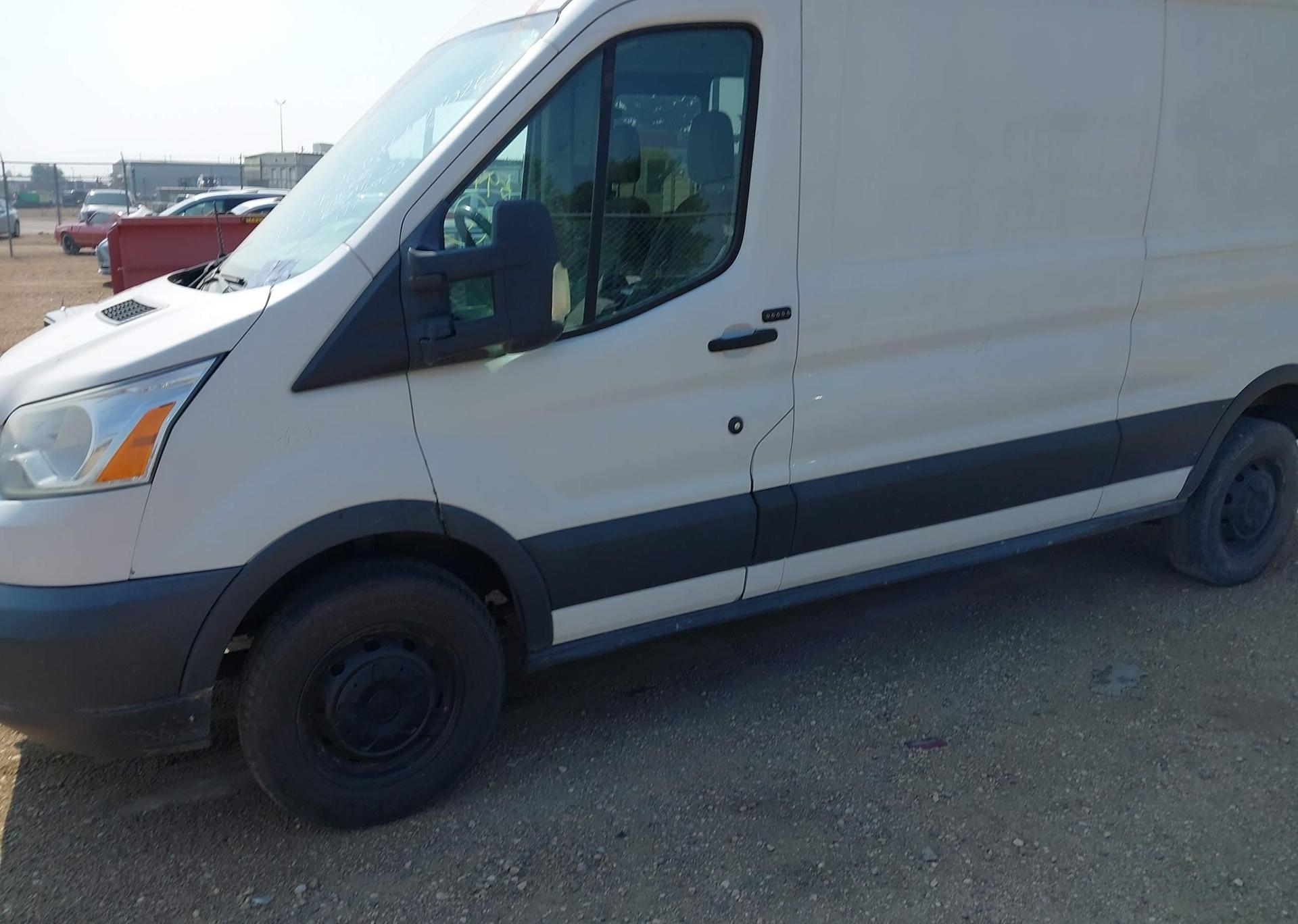 2015 FORD transit t-250