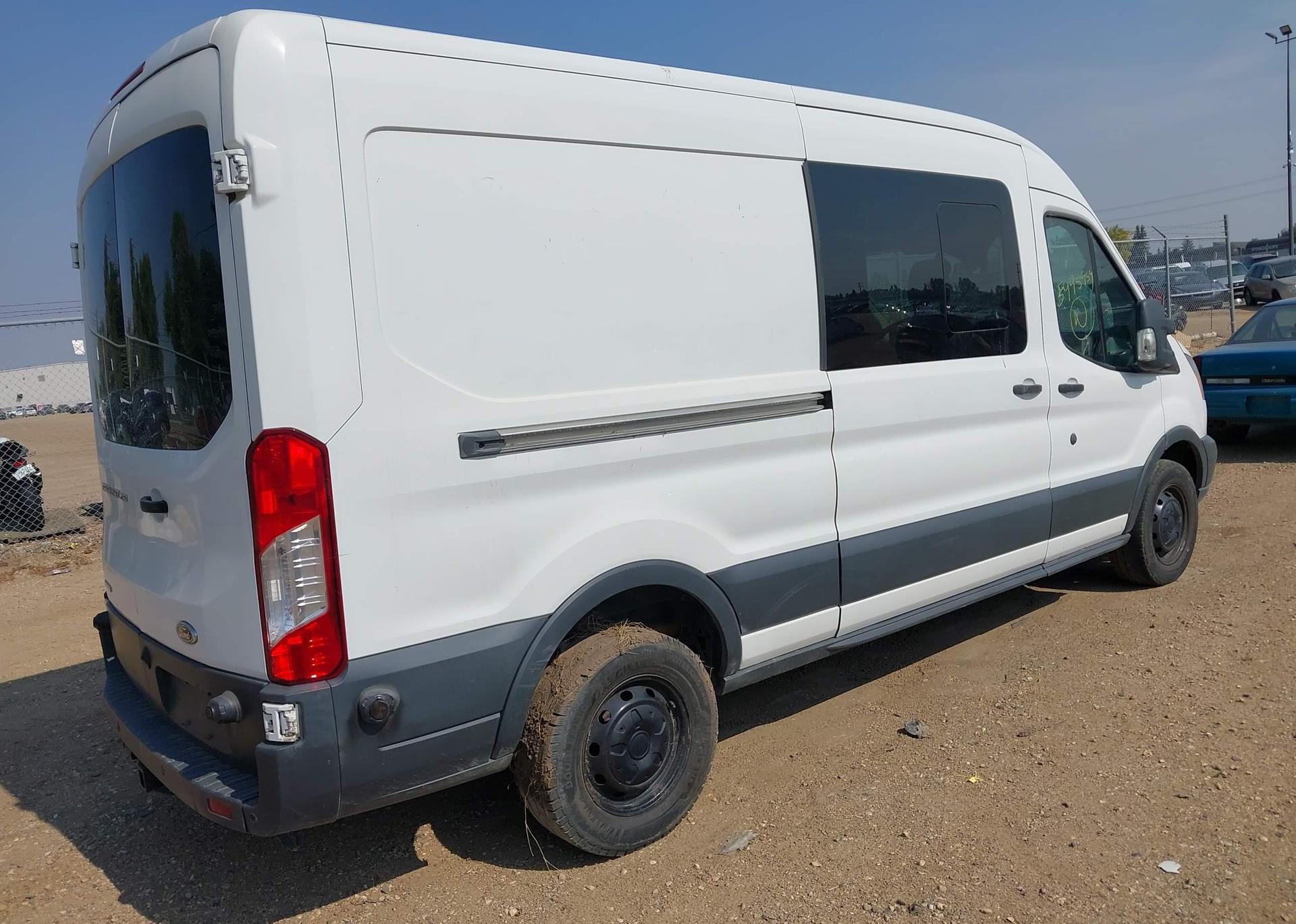 2015 FORD transit t-250