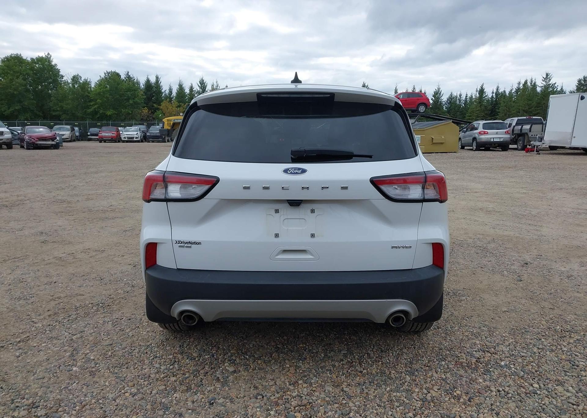 2022 FORD ESCAPE SE