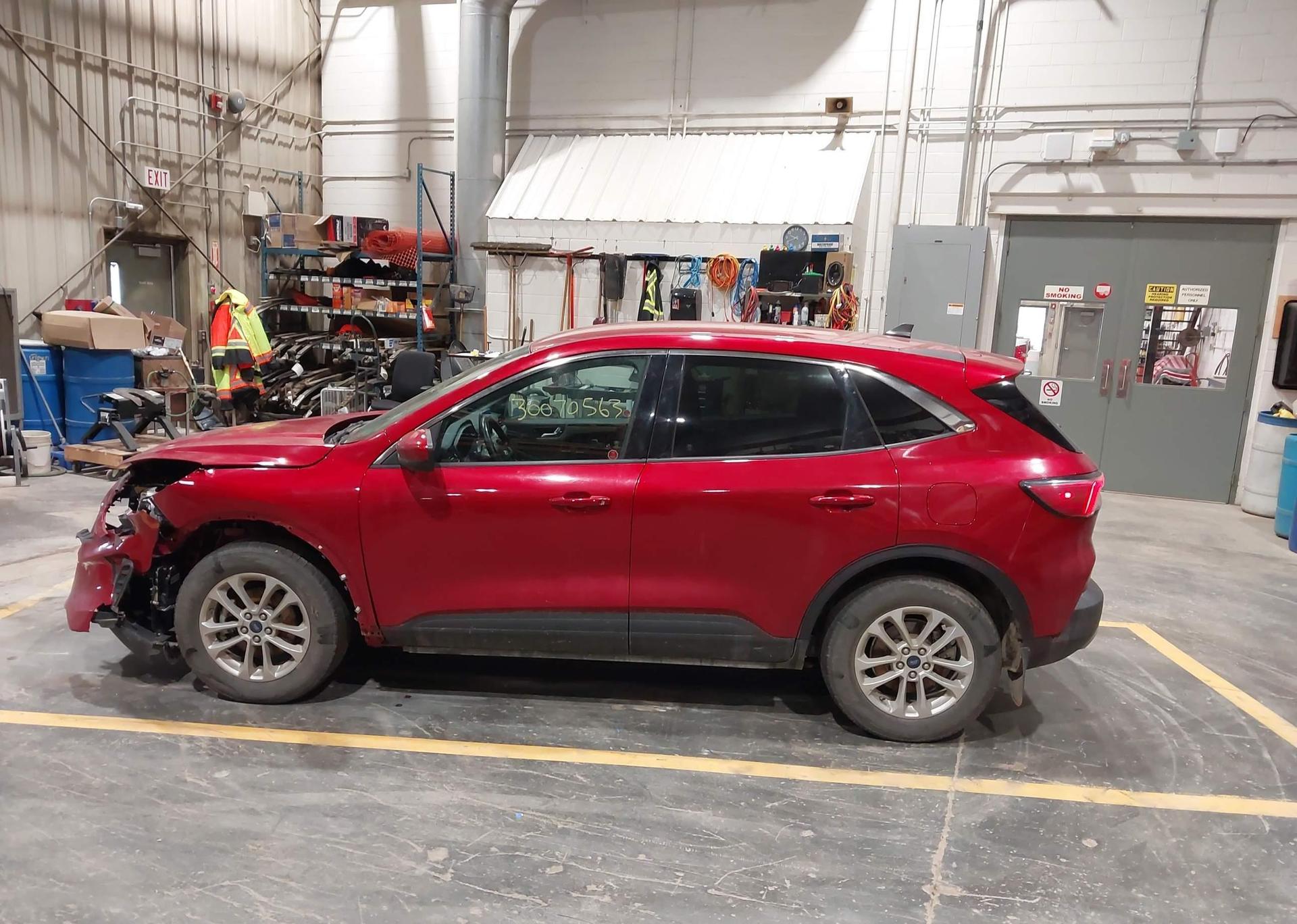 2021 FORD ESCAPE SE