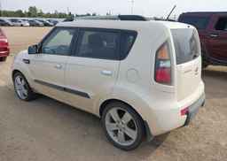 2010 KIA SOUL +