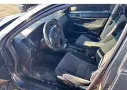2005 HONDA ACCORD LX