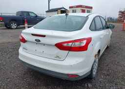 2013 FORD FOCUS SE
