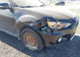 2013 MITSUBISHI OUTLANDER SE