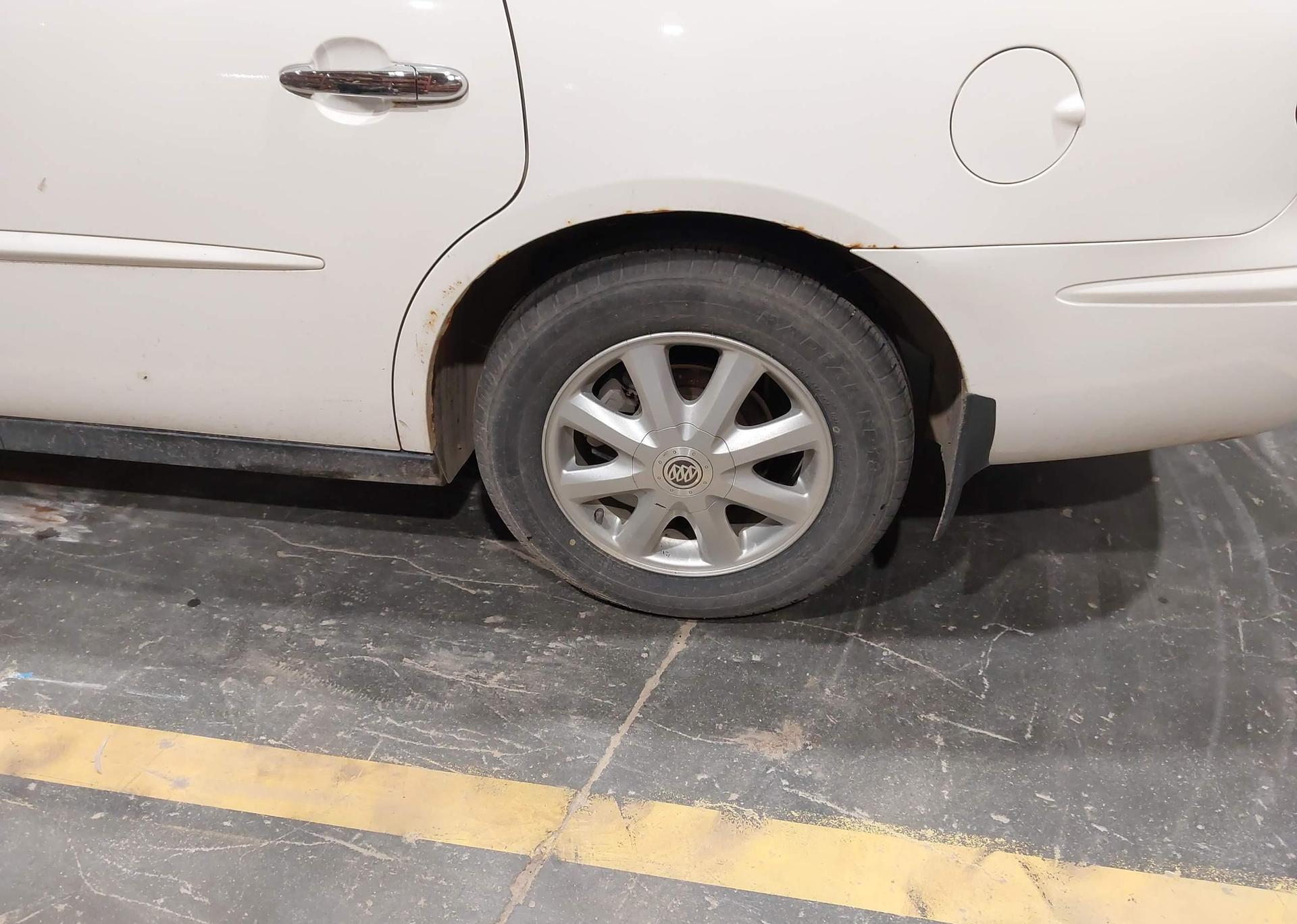 2005 BUICK ALLURE CX