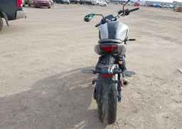 2025 YAMAHA YZF