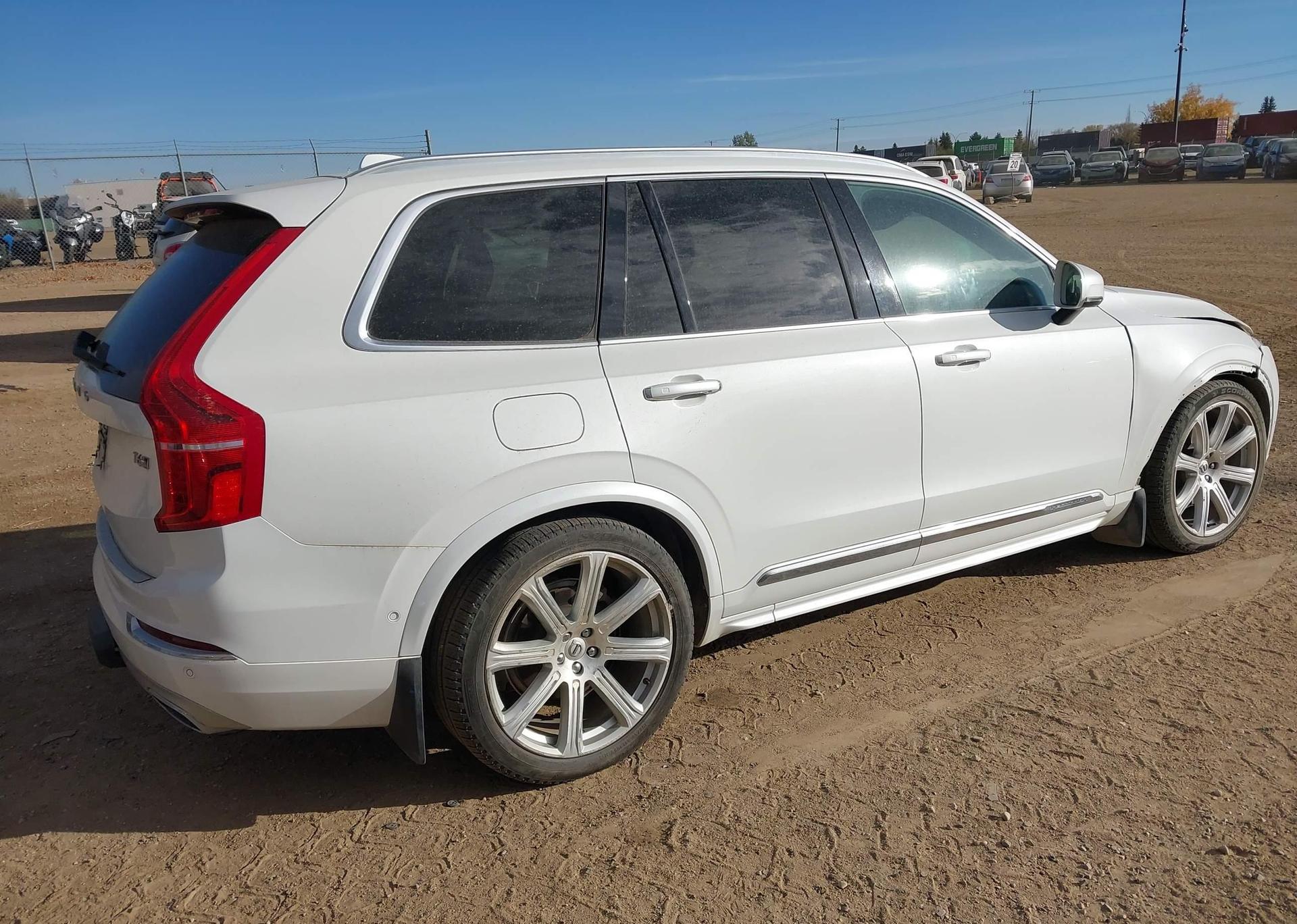 2018 VOLVO XC90 T6