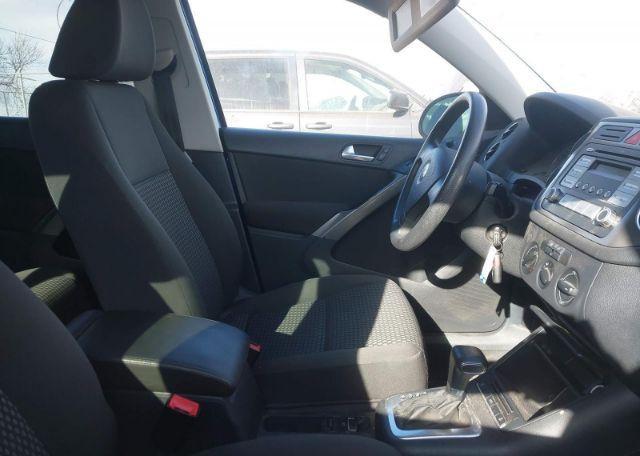 2009 VOLKSWAGEN TIGUAN SE