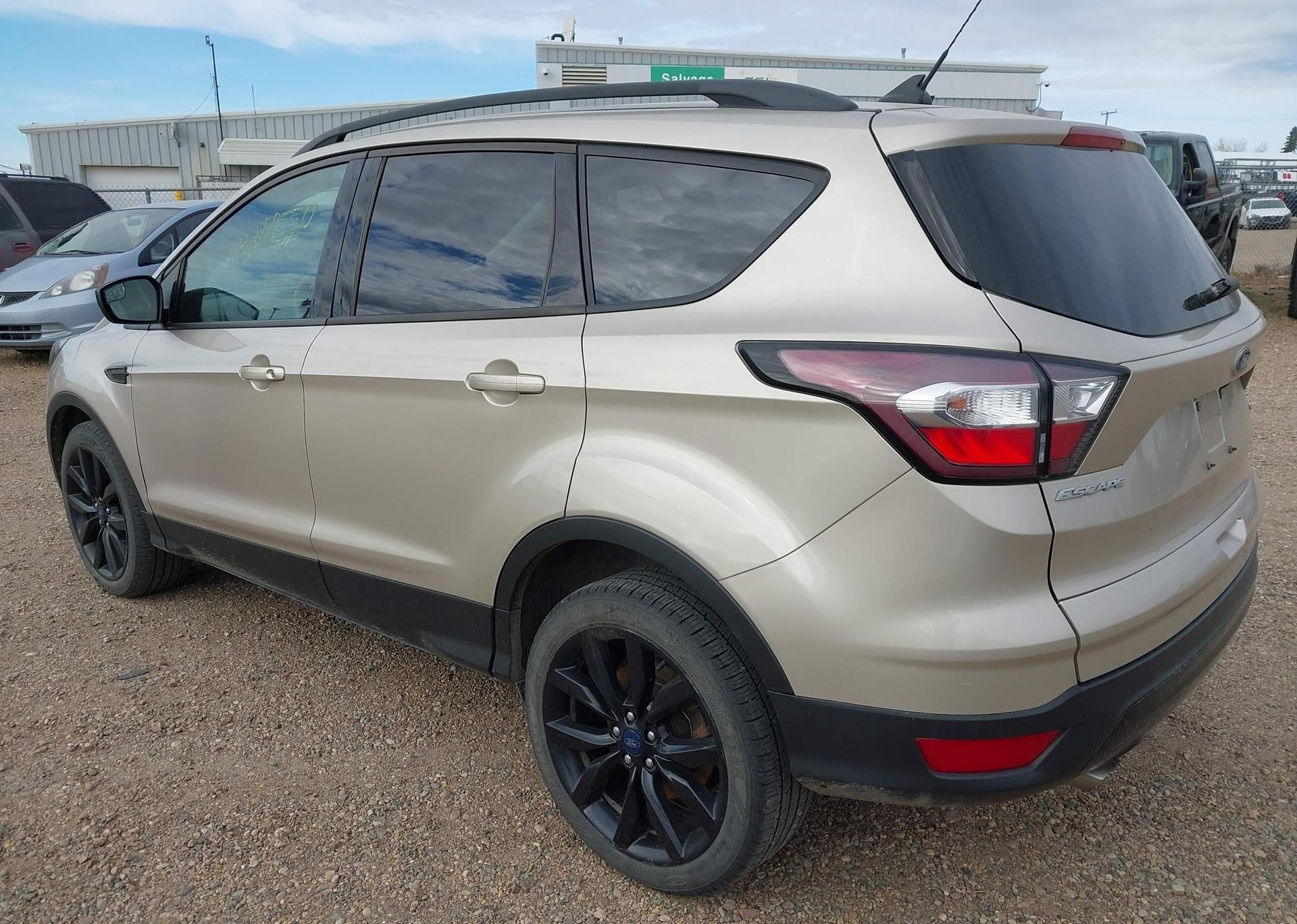 2018 FORD ESCAPE SE