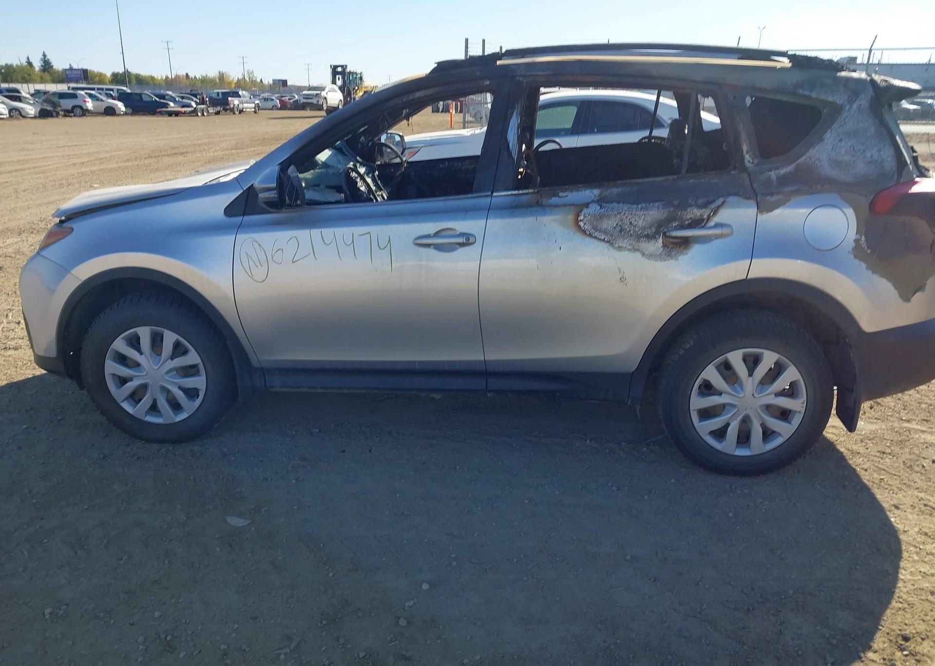 2015 TOYOTA RAV4 LE