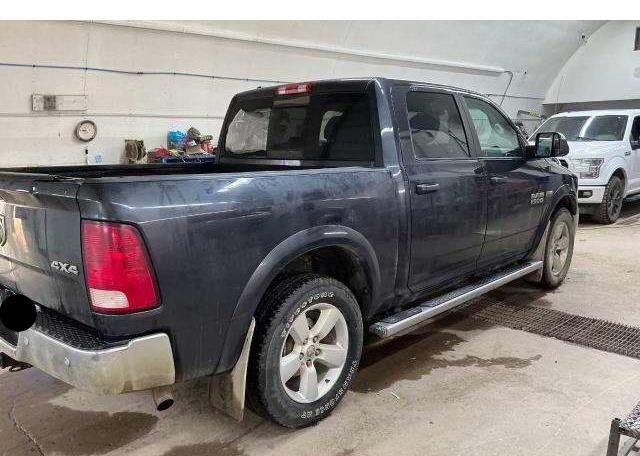 2017 RAM 1500 SLT
