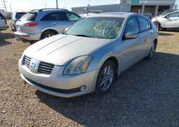 2005 NISSAN MAXIMA SE