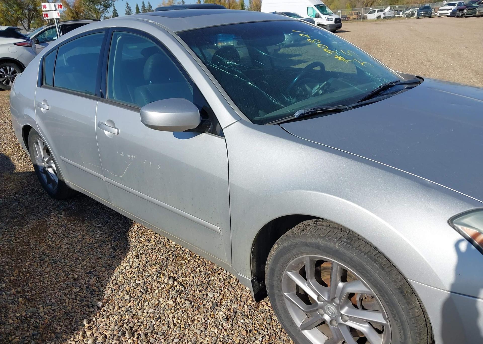 2005 NISSAN MAXIMA SE