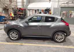 2011 NISSAN JUKE S