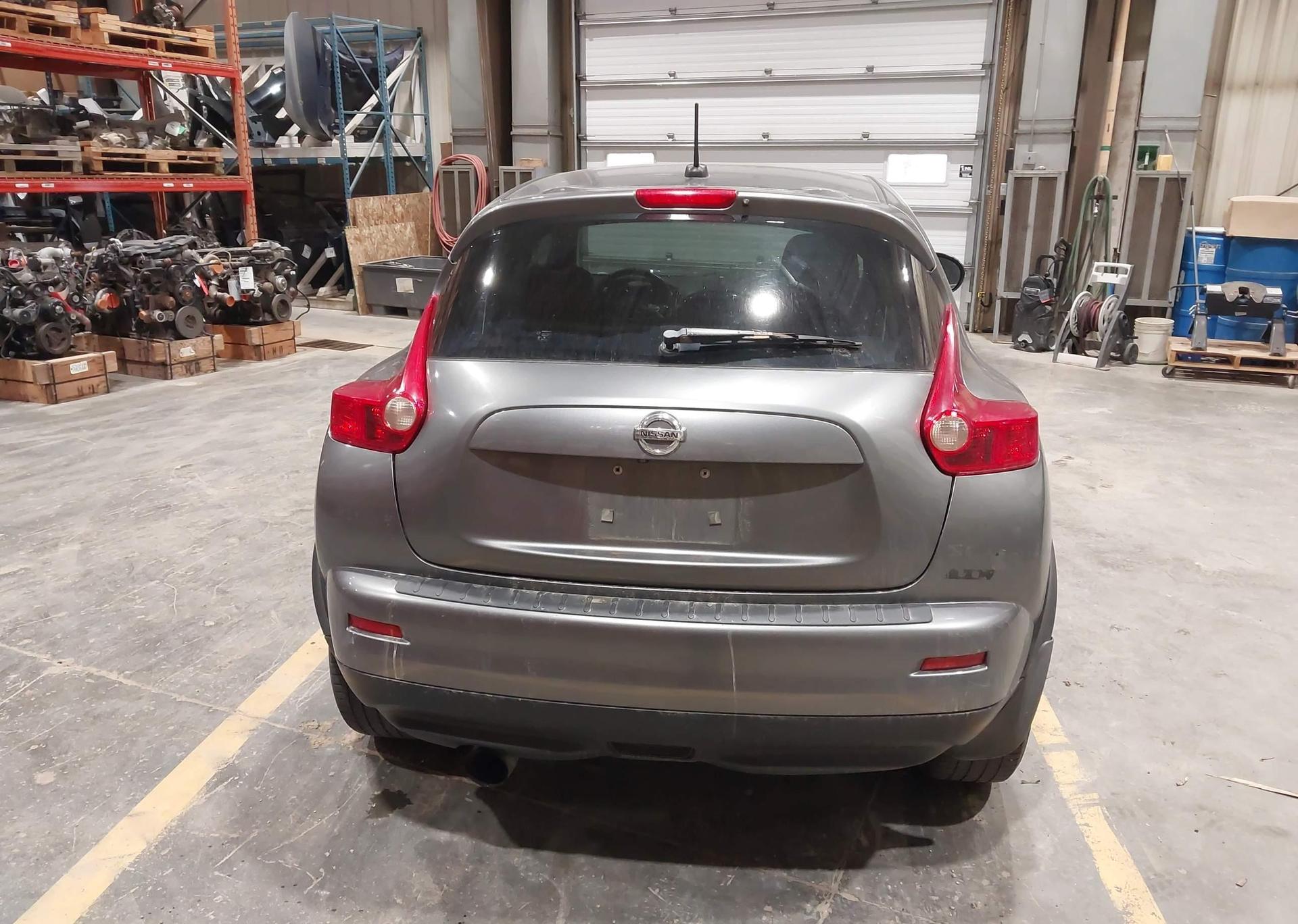 2011 NISSAN JUKE S