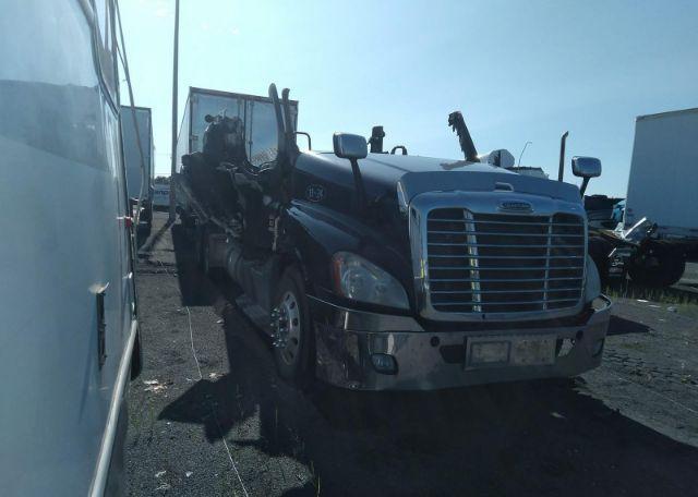2013 FREIGHTLINER CASCADIA 125