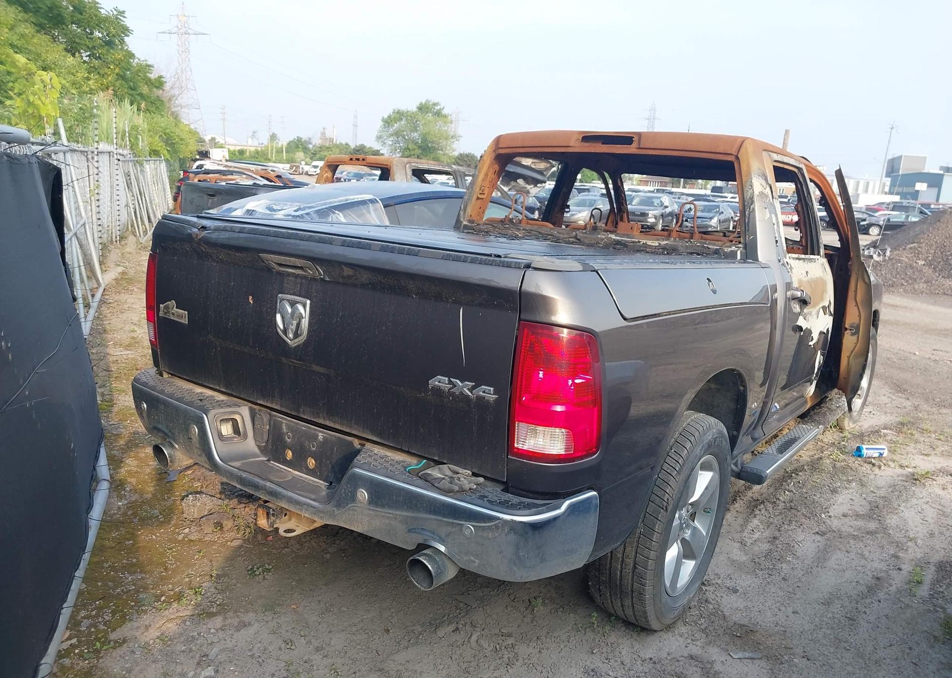 2015 RAM 1500 SLT