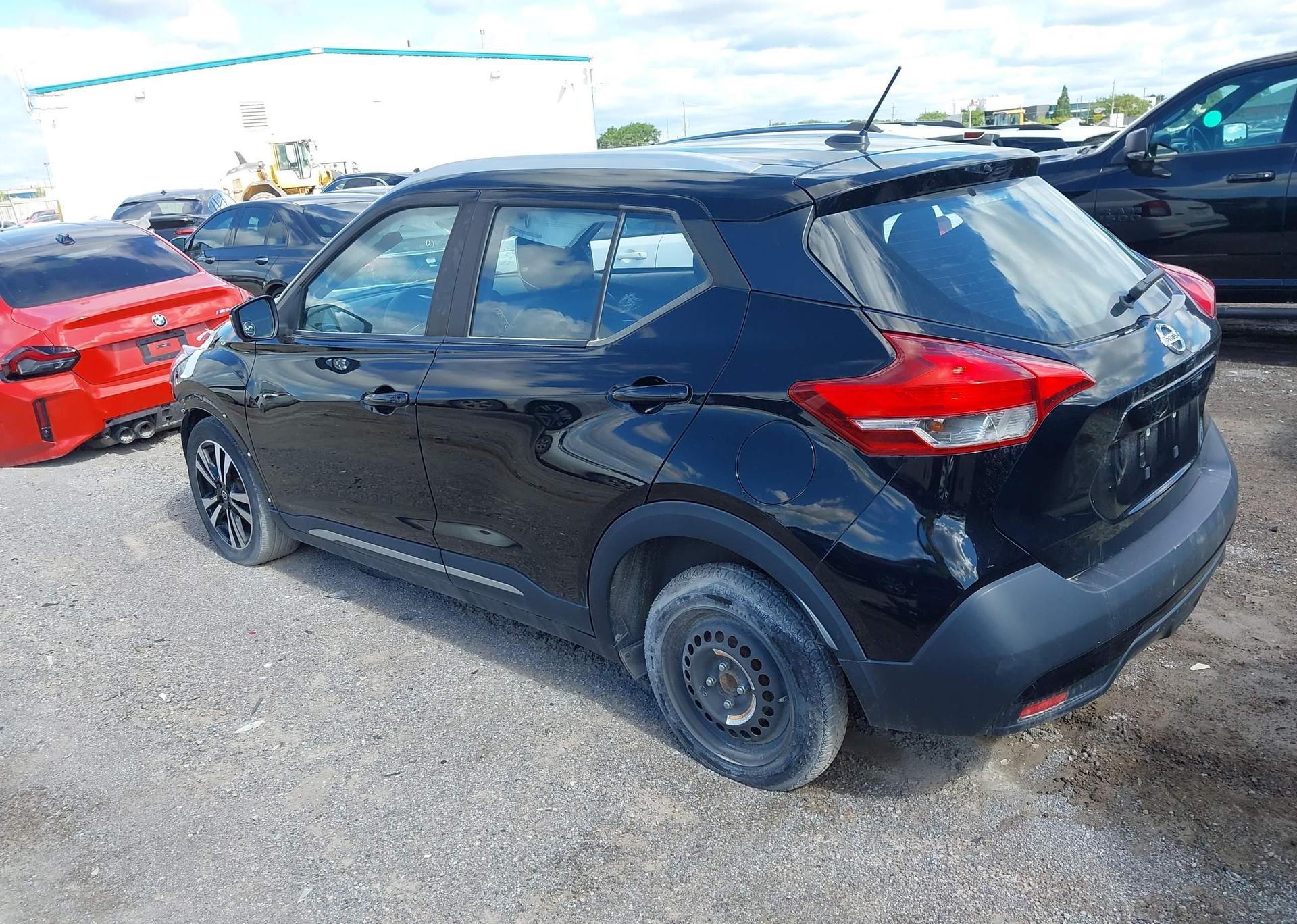 2019 NISSAN KICKS