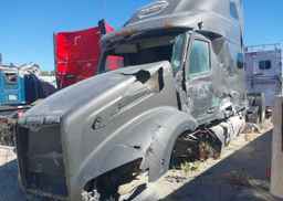 2023 PETERBILT 579