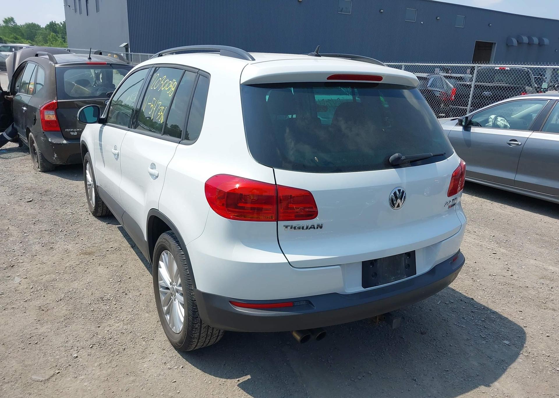 2016 VOLKSWAGEN TIGUAN
