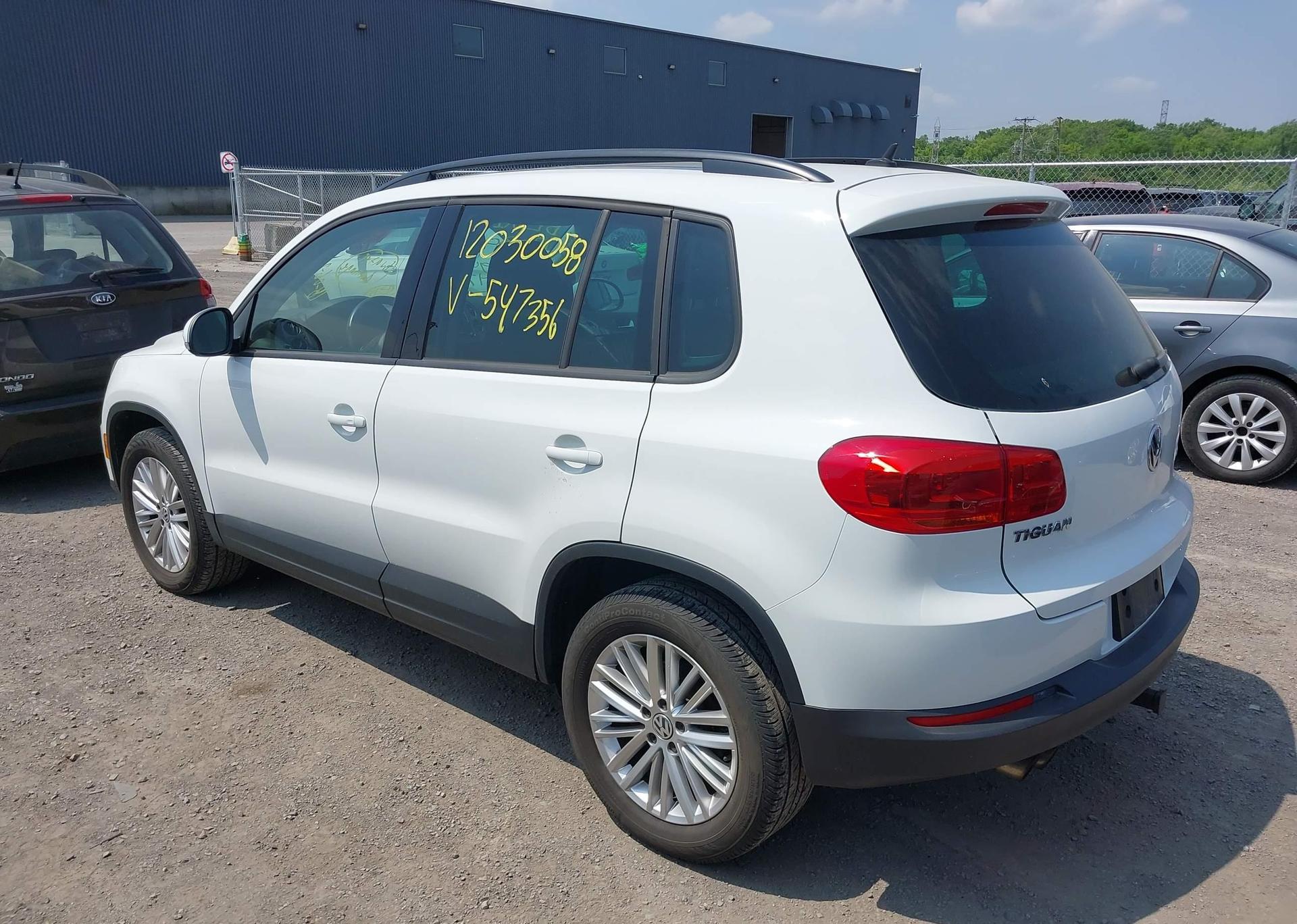 2016 VOLKSWAGEN TIGUAN