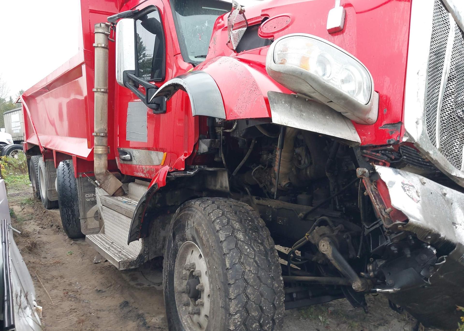 2019 PETERBILT 567