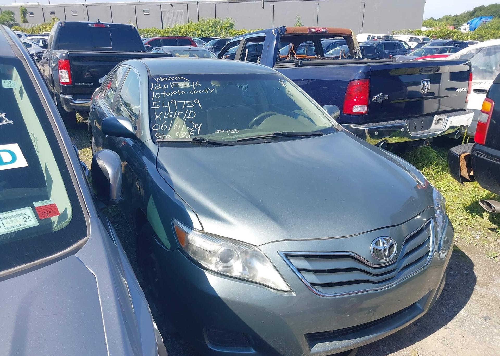 2010 TOYOTA CAMRY LE