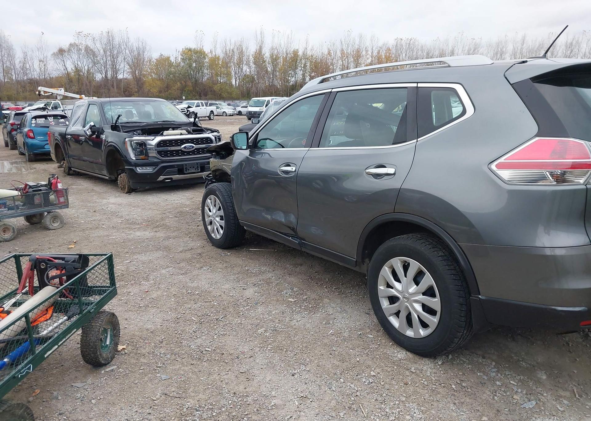 2016 NISSAN ROGUE