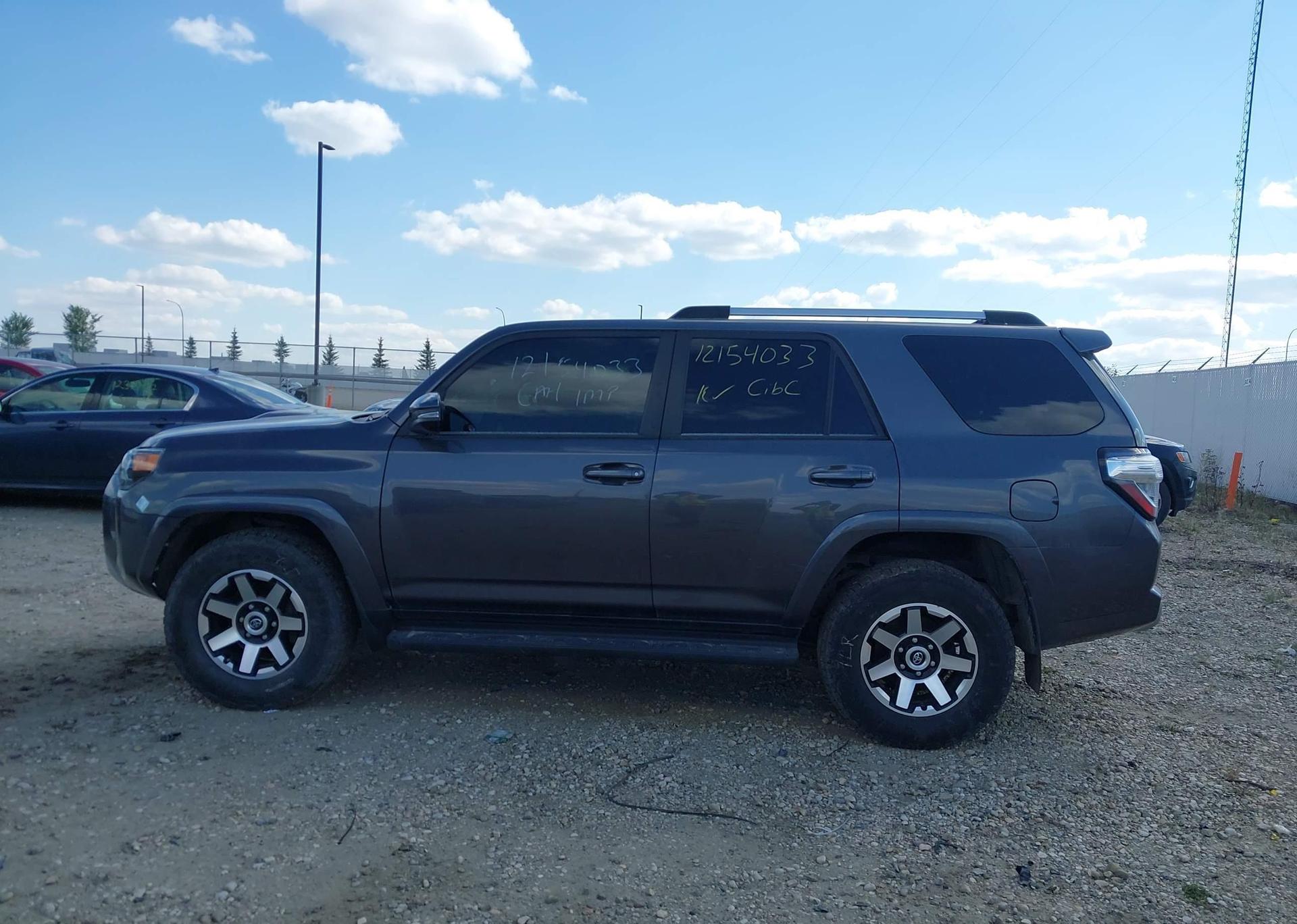 2017 TOYOTA 4RUNNER SR5 PREM