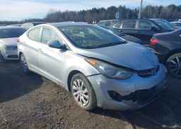 2013 HYUNDAI ELANTRA GL