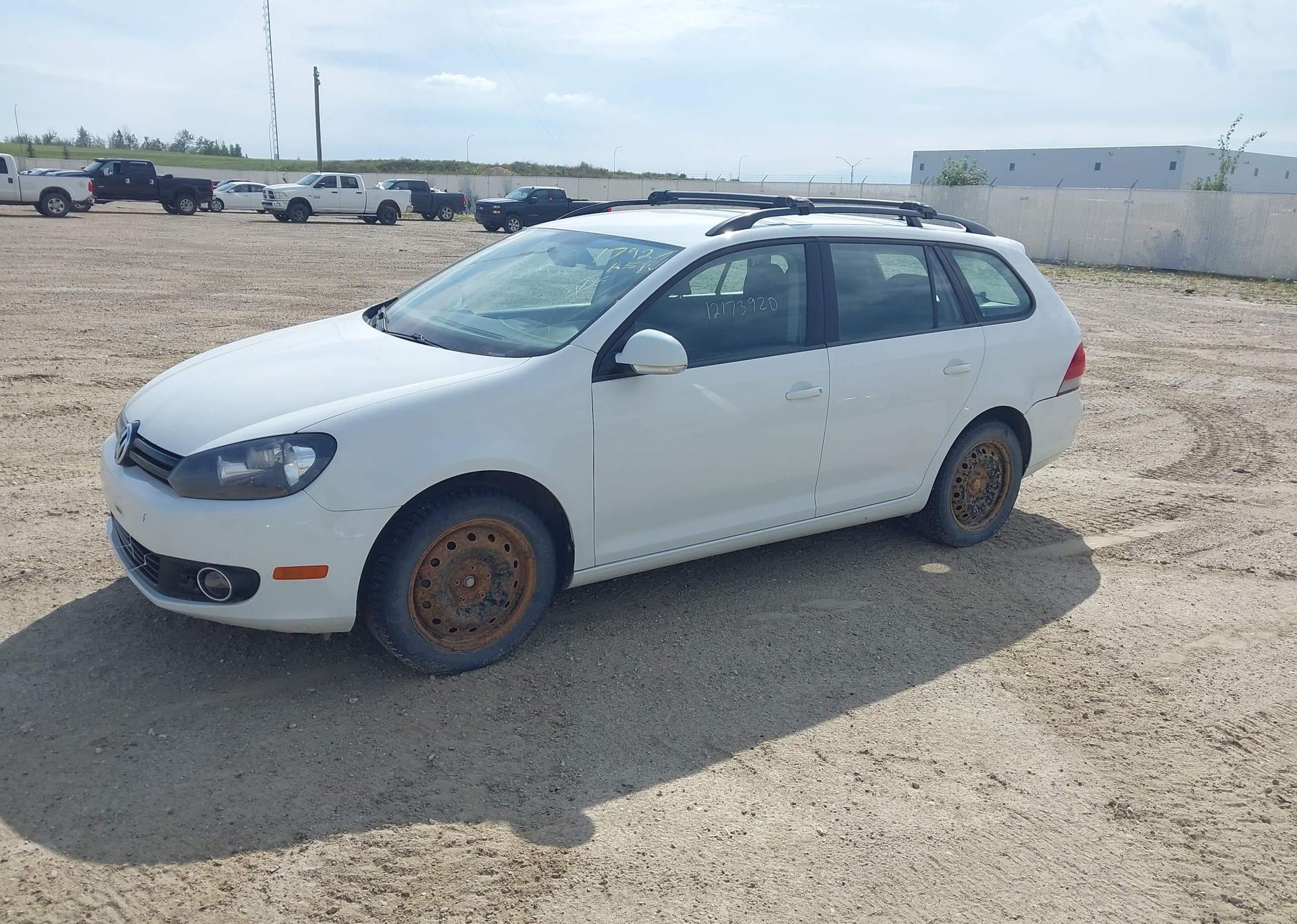 2014 VOLKSWAGEN GOLF WAGON