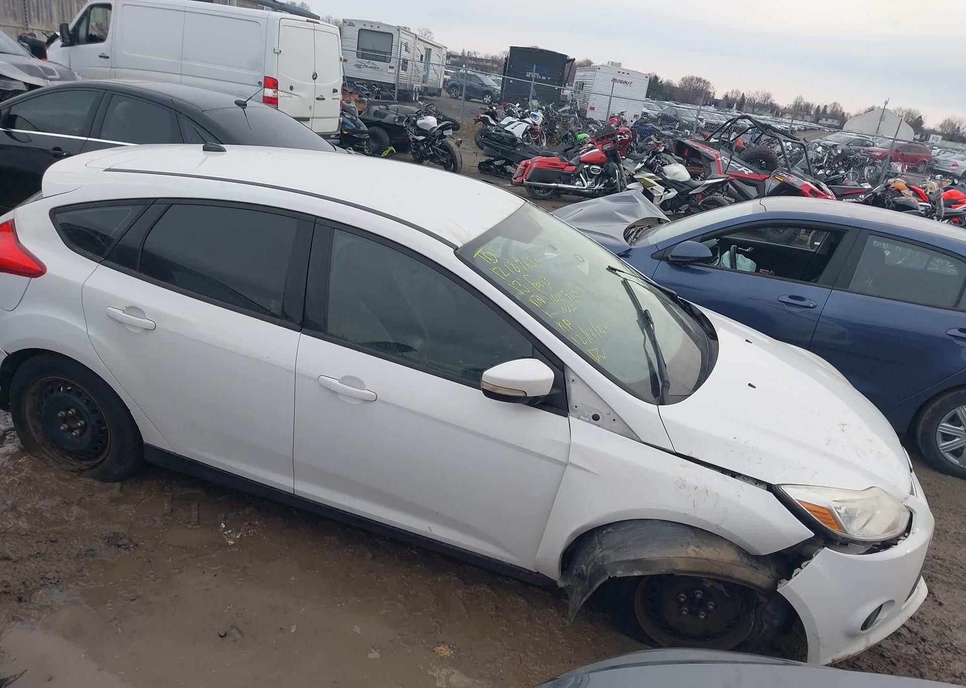 2013 FORD FOCUS SE