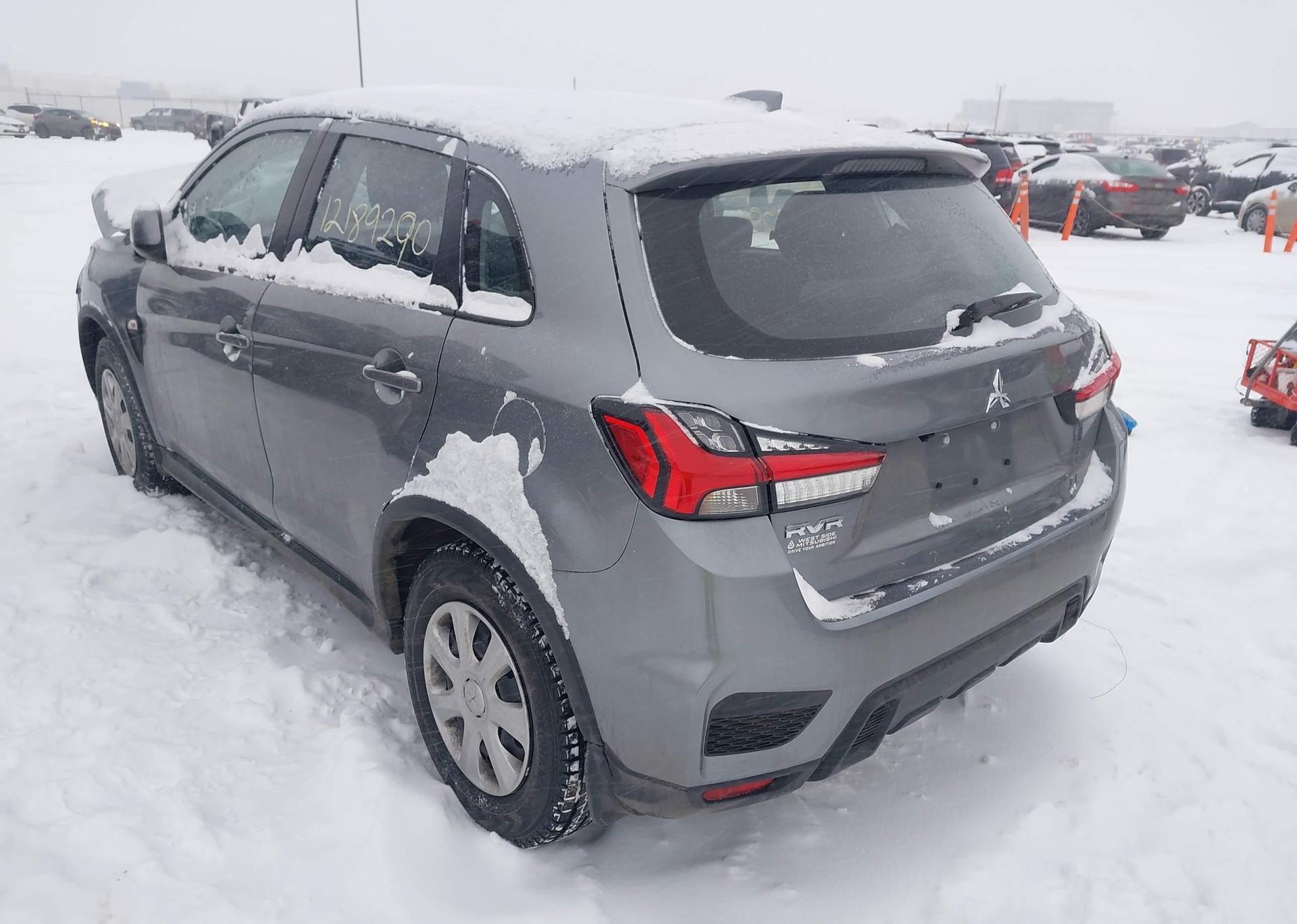 2024 MITSUBISHI RVR ES