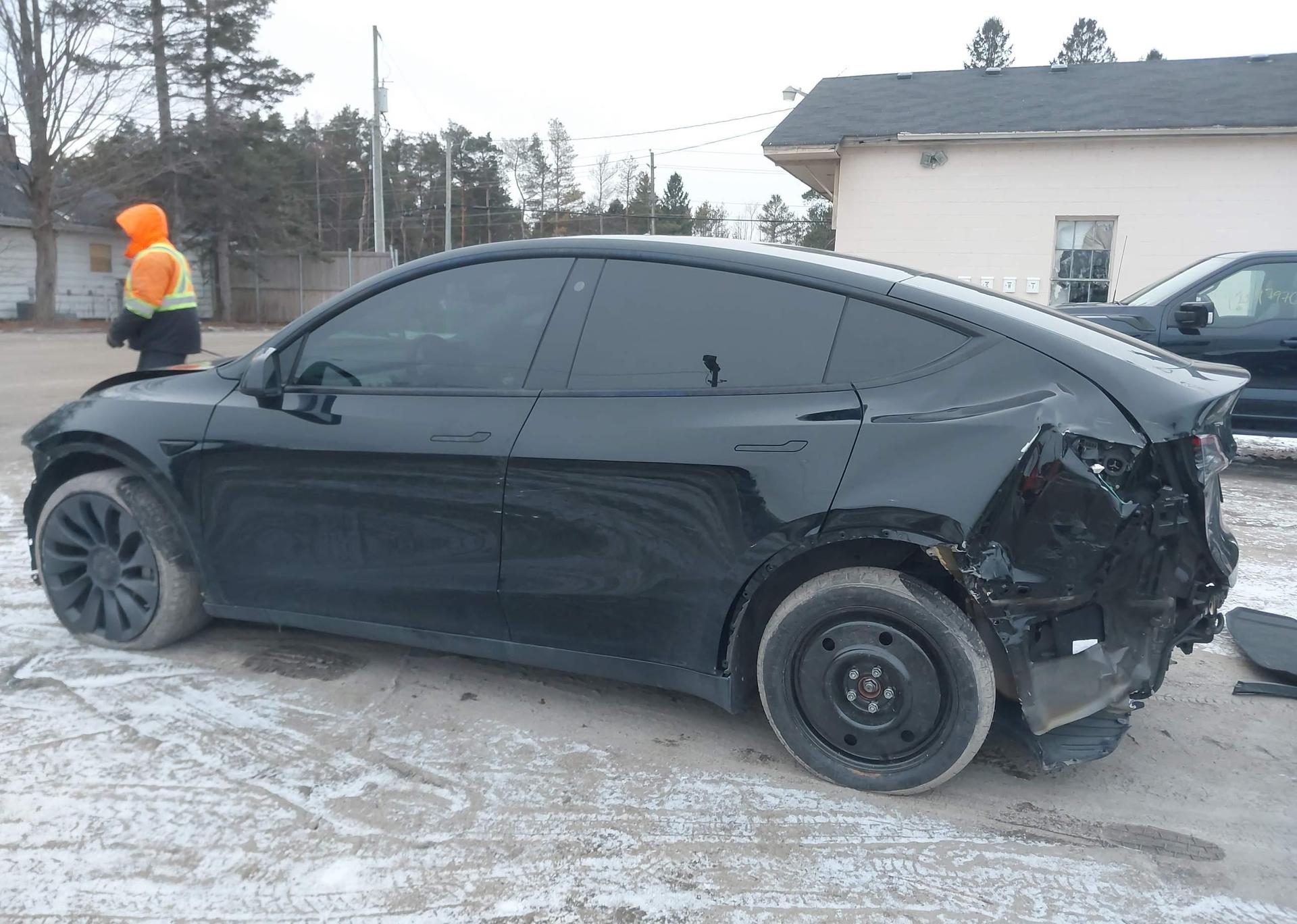 2022 TESLA MODEL Y