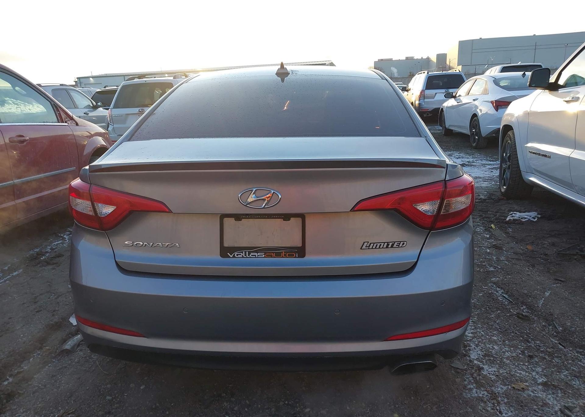 2017 HYUNDAI SONATA SE