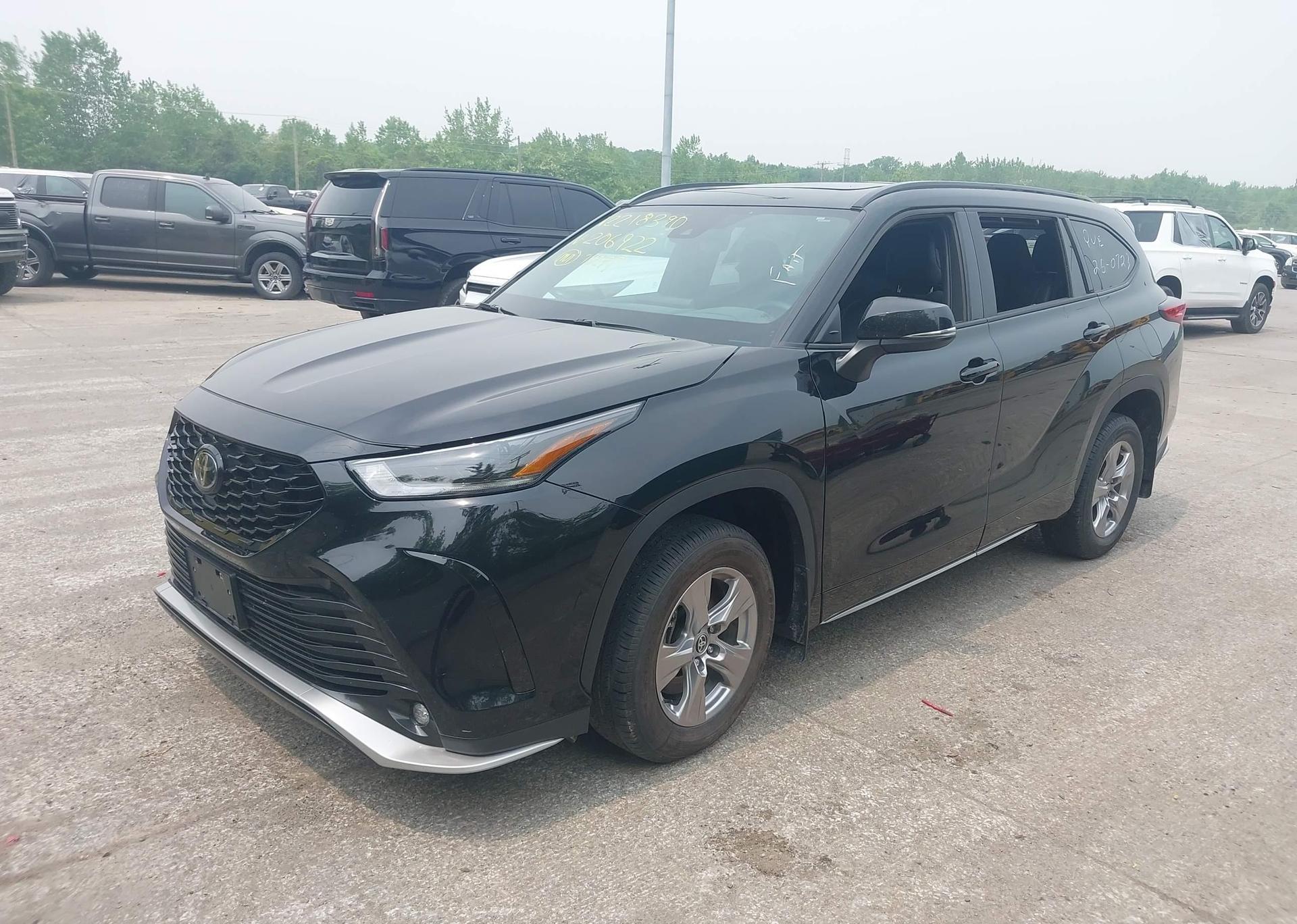 2022 TOYOTA HIGHLANDER XSE