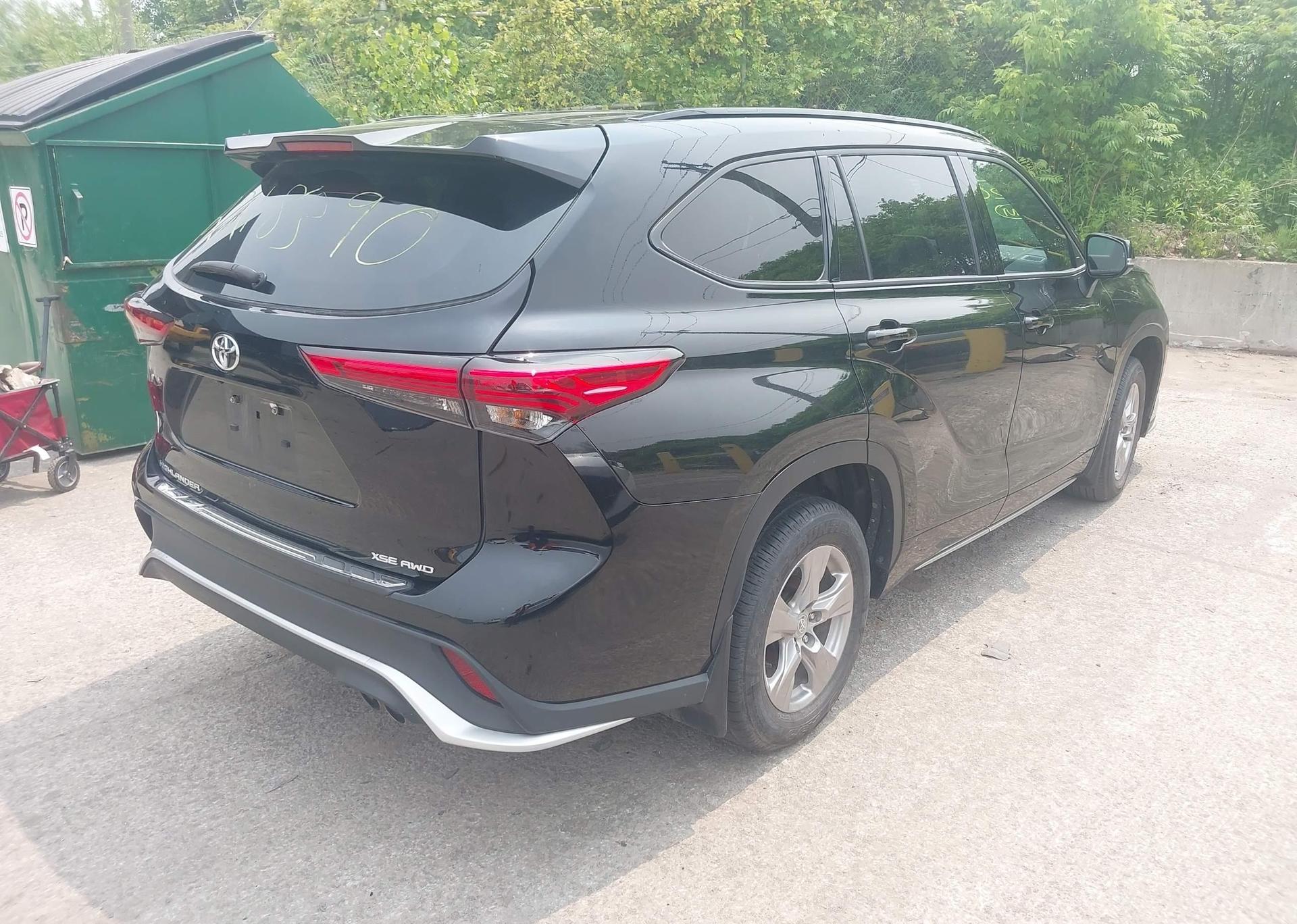 2022 TOYOTA HIGHLANDER XSE