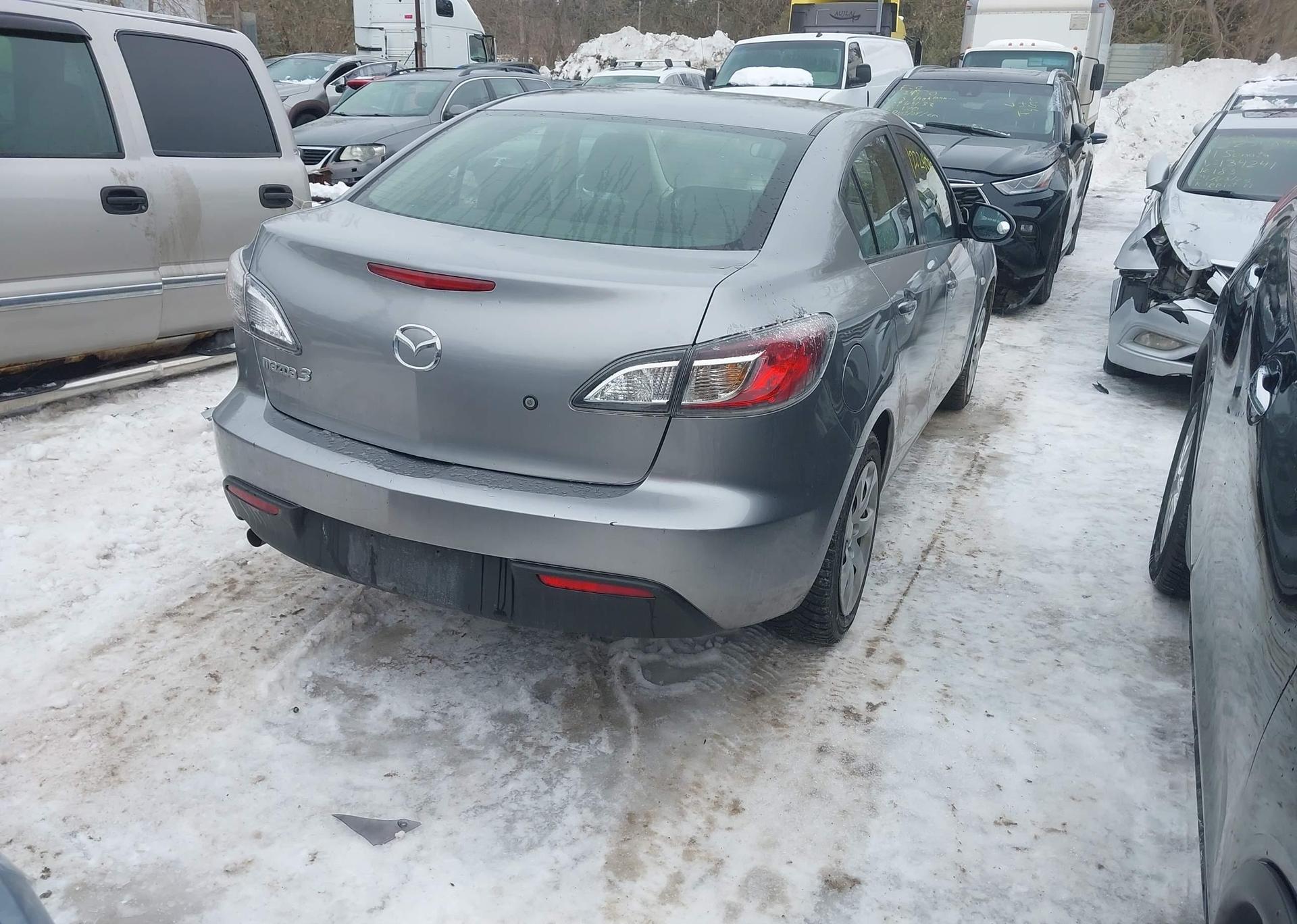 2010 MAZDA MAZDA3