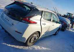 2024 NISSAN LEAF