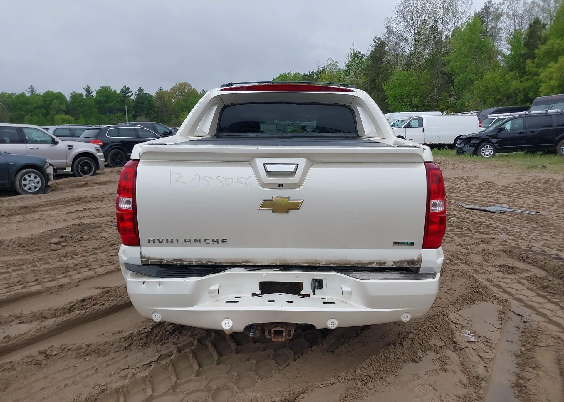 2011 CHEVROLET AVALANCHE