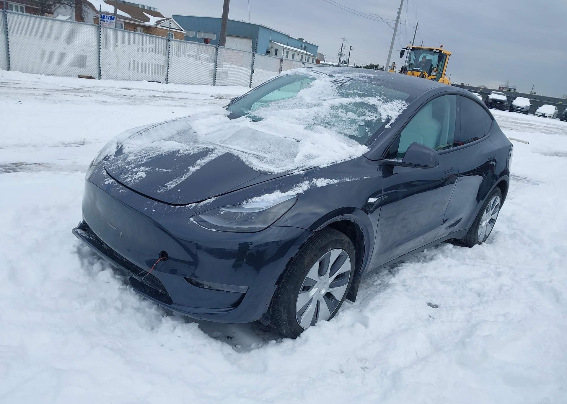 2024 TESLA MODEL Y