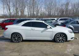 2013 CHRYSLER 200 S